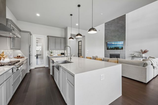 2212 Dunstan Drive, Fort Worth, TX 76008