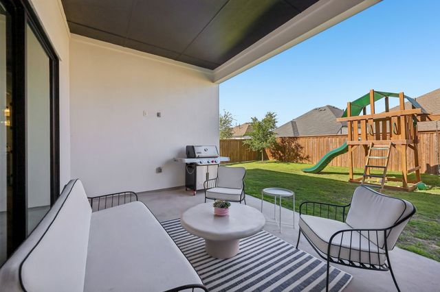 2212 Dunstan Drive, Fort Worth, TX 76008