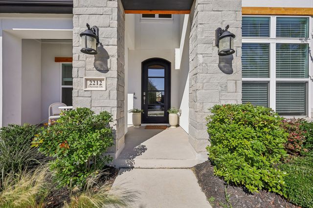 2212 Dunstan Drive, Fort Worth, TX 76008