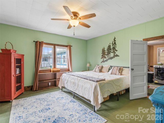 138 Robert Phillips Road, Bakersville, NC 28705