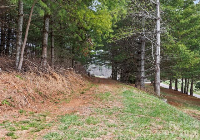 138 Robert Phillips Road, Bakersville, NC 28705