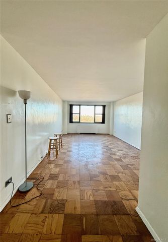 61-20 Grand Central Parkway, Forest Hills, NY 11375