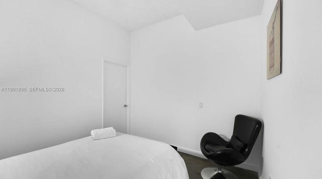 151 SE 1st St 2411, Miami, FL 33131