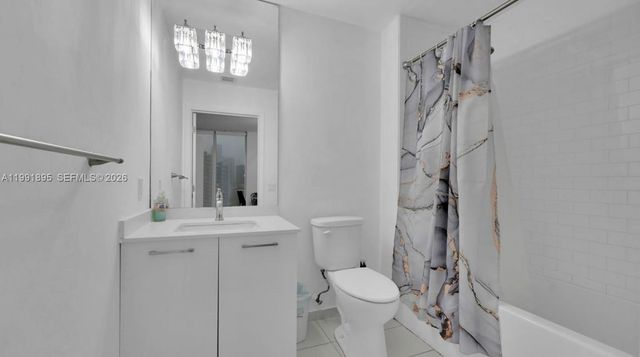 151 SE 1st St 2411, Miami, FL 33131