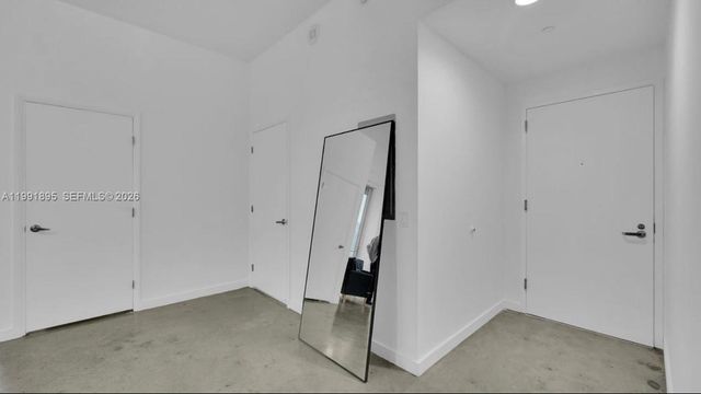 151 SE 1st St 2411, Miami, FL 33131