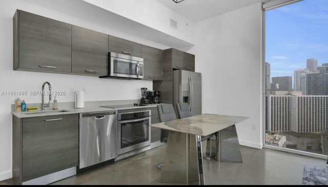 151 SE 1st St 2411, Miami, FL 33131