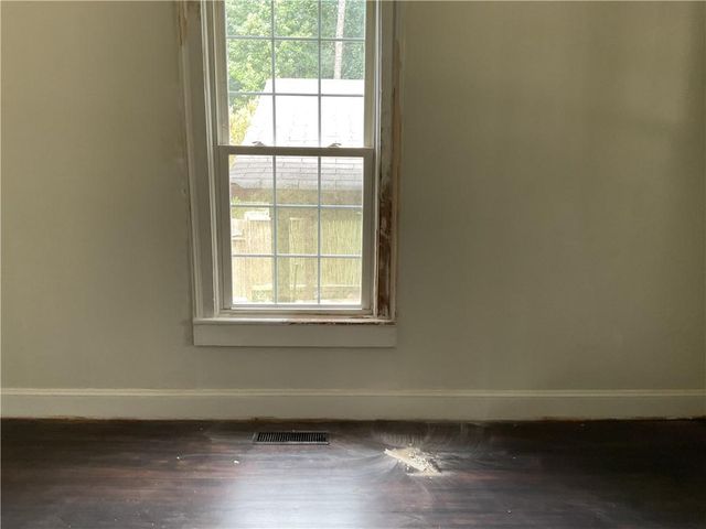 334 Atlanta Street, Barnesville, GA 30204