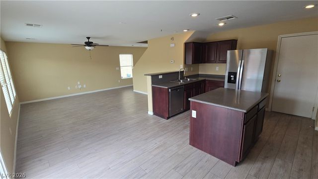 104 Palatial Pines Avenue, North Las Vegas, NV 89031