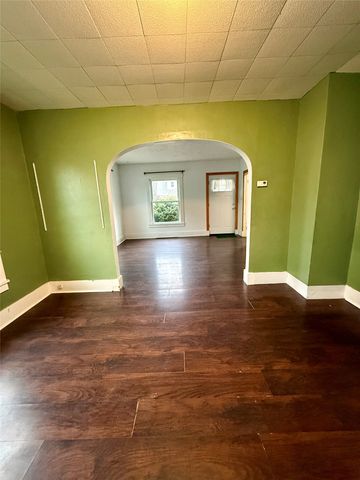 20 PERSHING Avenue, North East, PA 16428