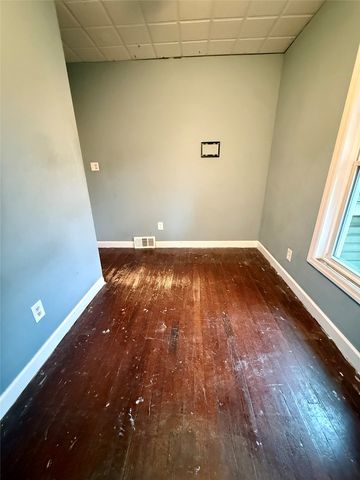 20 PERSHING Avenue, North East, PA 16428