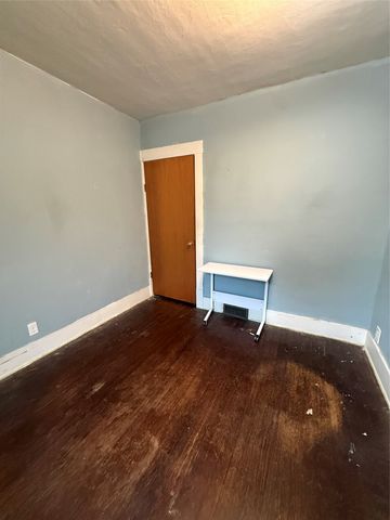 20 PERSHING Avenue, North East, PA 16428