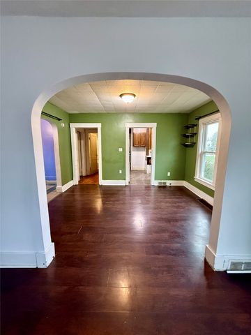 20 PERSHING Avenue, North East, PA 16428