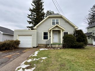 20 PERSHING Avenue, North East, PA 16428