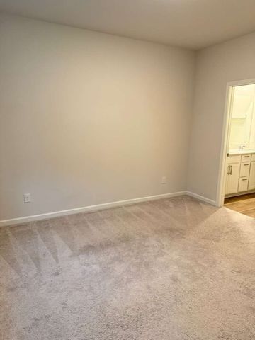 677 Birdie Dr, Spring Hill, TN 37174