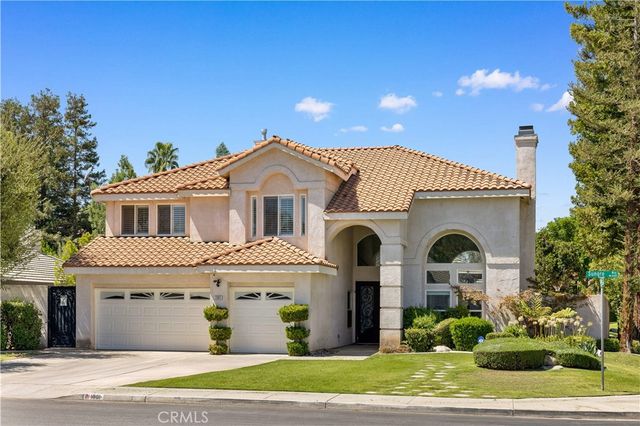 1001 Sungro Way, Bakersfield, CA 93311