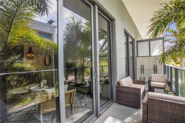 121 NE 34th St L202, Miami, FL 33137