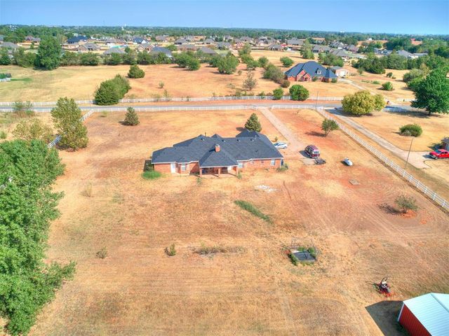 12720 SW 58th Street, Mustang, OK 73064