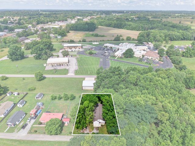207 Lincoln St, Smithville, TN 37166