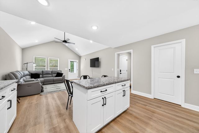 207 Lincoln St, Smithville, TN 37166