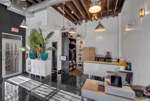 646 NE 79th St, Miami, FL 33138