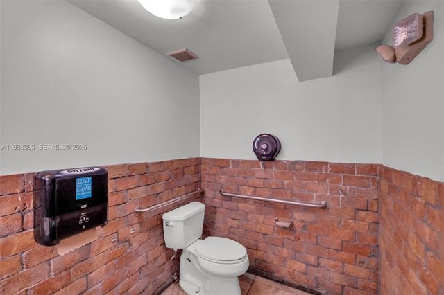 646 NE 79th St, Miami, FL 33138