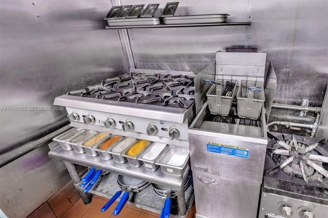 646 NE 79th St, Miami, FL 33138