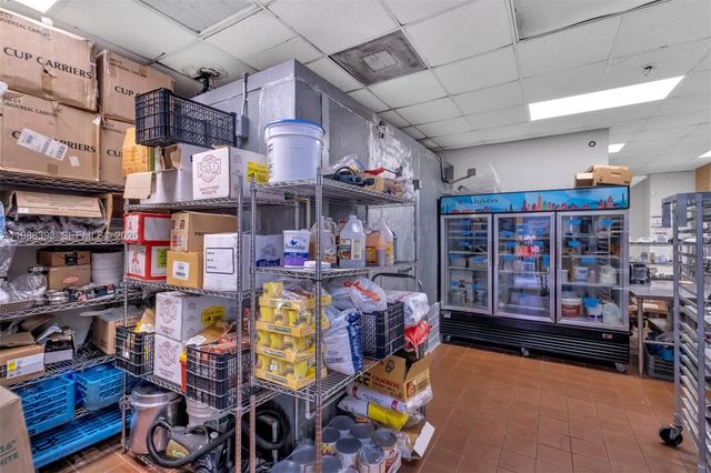 646 NE 79th St, Miami, FL 33138