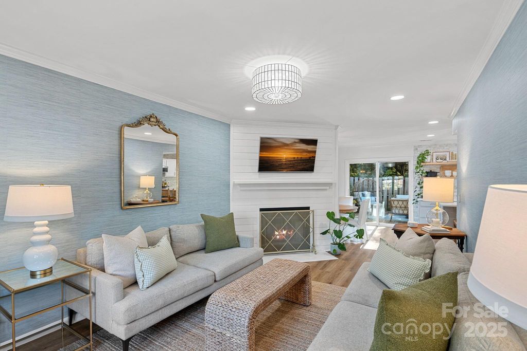 3130 Heathstead Place, Charlotte, NC 28210
