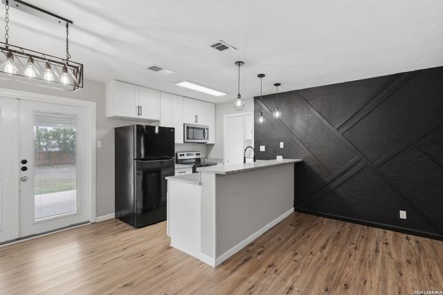 6514 Forest Grove, San Antonio, TX 78240