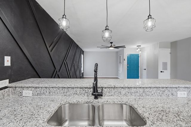 6514 Forest Grove, San Antonio, TX 78240