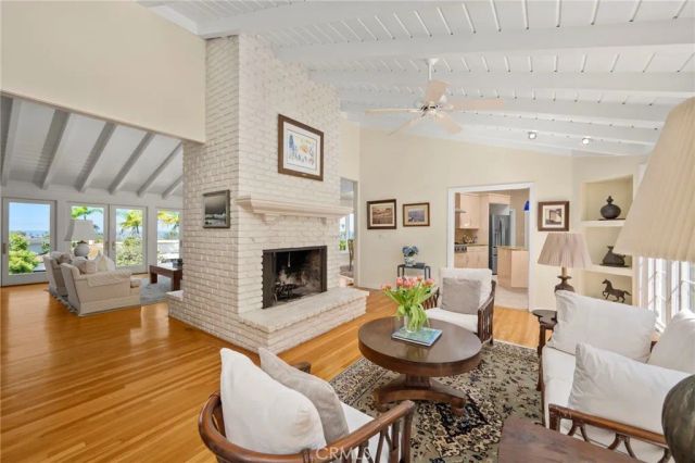 8361 Calle Del Cielo, La Jolla, CA 92037