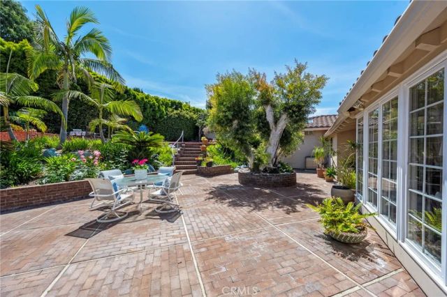 8361 Calle Del Cielo, La Jolla, CA 92037