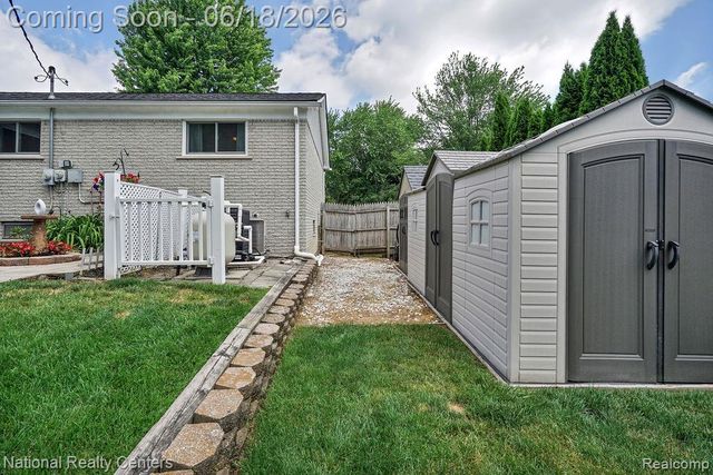 53147 Villa Circle, Utica, MI 48316