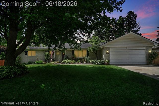 53147 Villa Circle, Utica, MI 48316