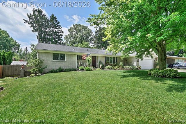 53147 Villa Circle, Utica, MI 48316