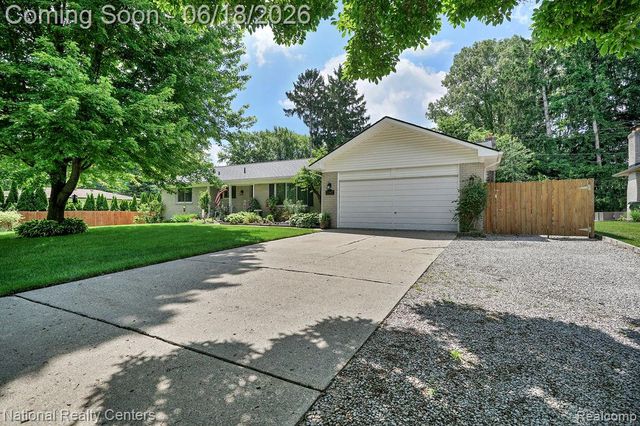 53147 Villa Circle, Utica, MI 48316