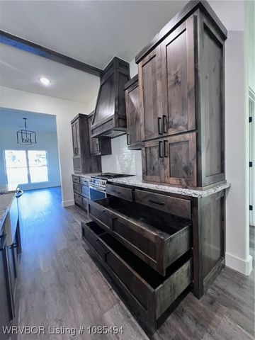 736 Powderhorn Circle, Van Buren, AR 72956