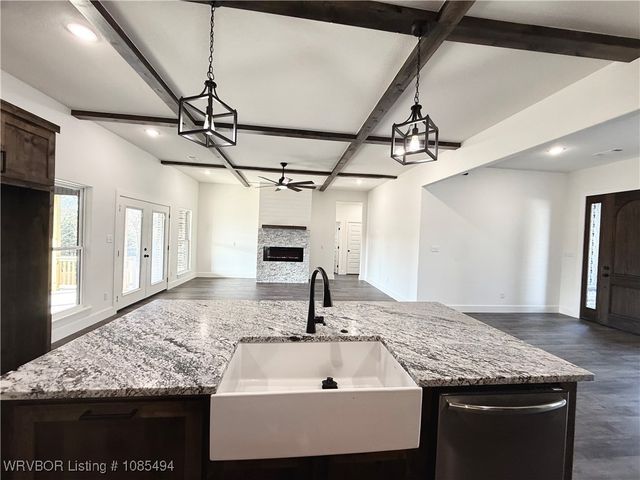 736 Powderhorn Circle, Van Buren, AR 72956