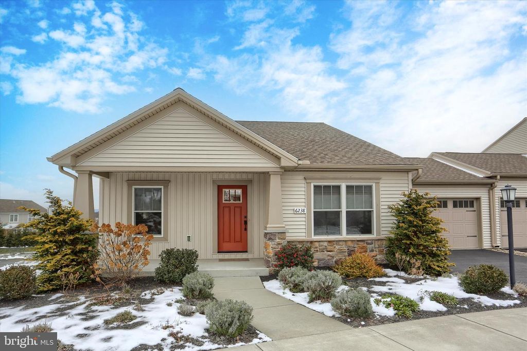 6238 OVERVIEW LN, Harrisburg, PA 17111