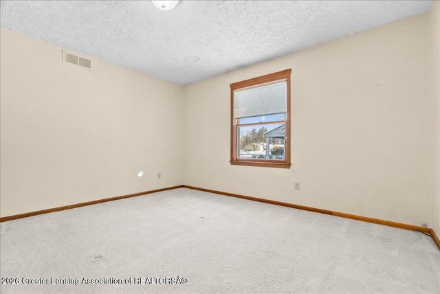 657 Joan Drive, Mason, MI 48854