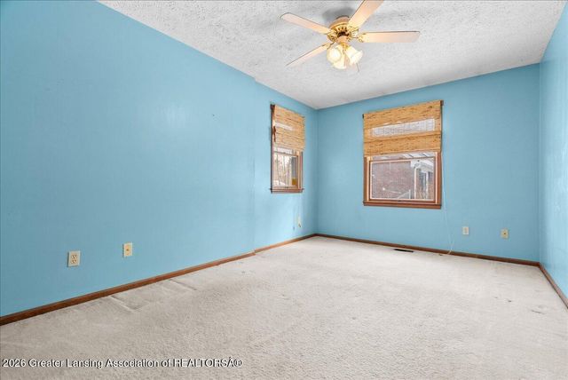 657 Joan Drive, Mason, MI 48854