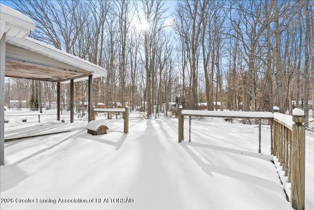 657 Joan Drive, Mason, MI 48854