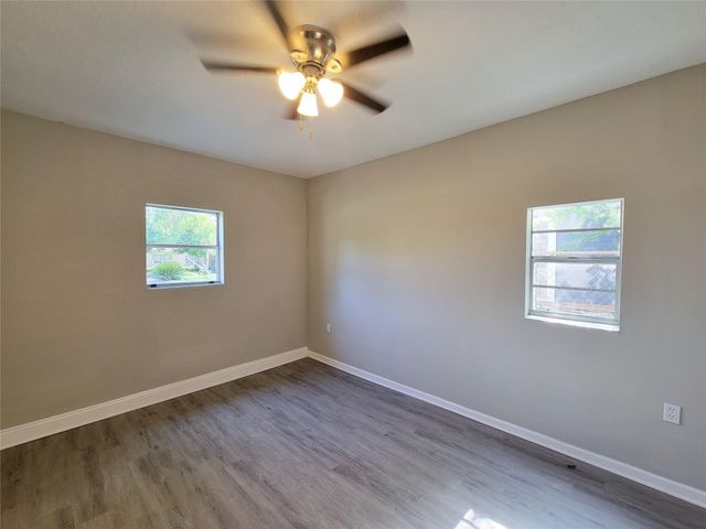 4909 Holloway Drive, Houston, TX 77048