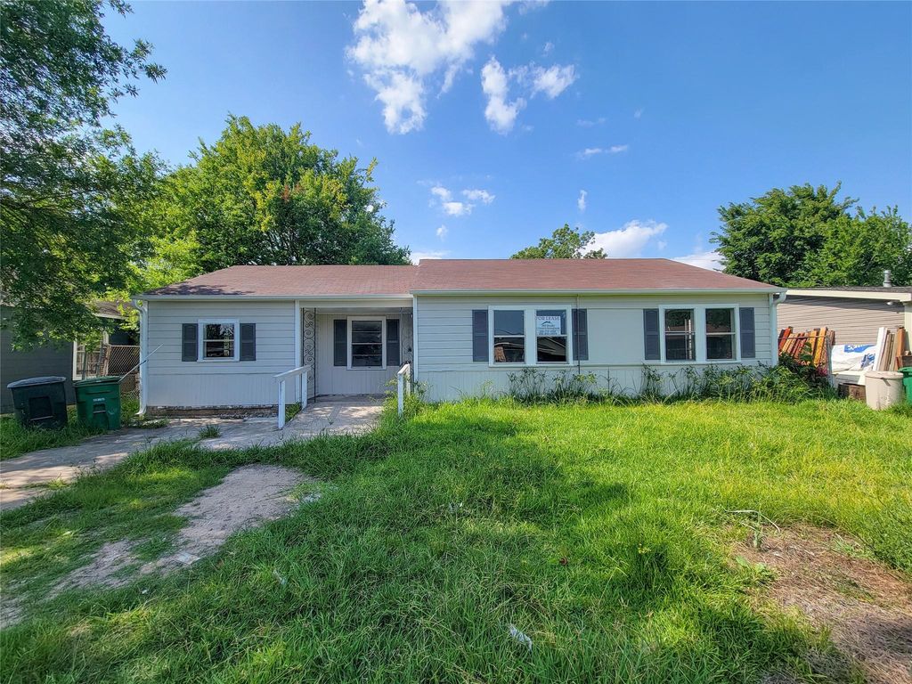 4909 Holloway Drive, Houston, TX 77048