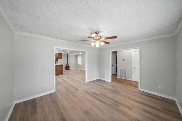 592 Florida Park, Conroe, TX 77302