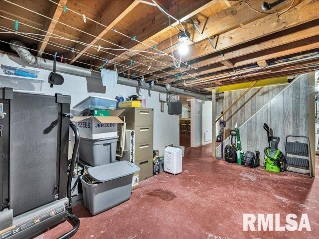 4011 N STERLING Avenue, Peoria, IL 61615