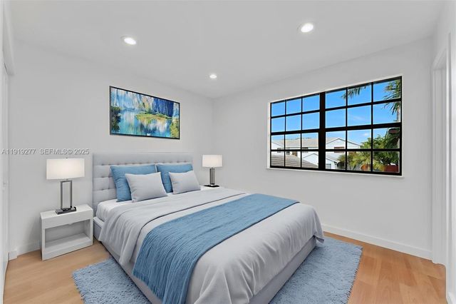 10512 NW 3rd St, Pembroke Pines, FL 33026