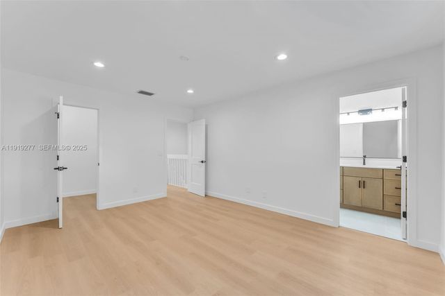 10512 NW 3rd St, Pembroke Pines, FL 33026