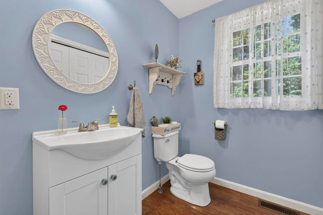 62 Cobblestone Drive, Epsom, NH 03234