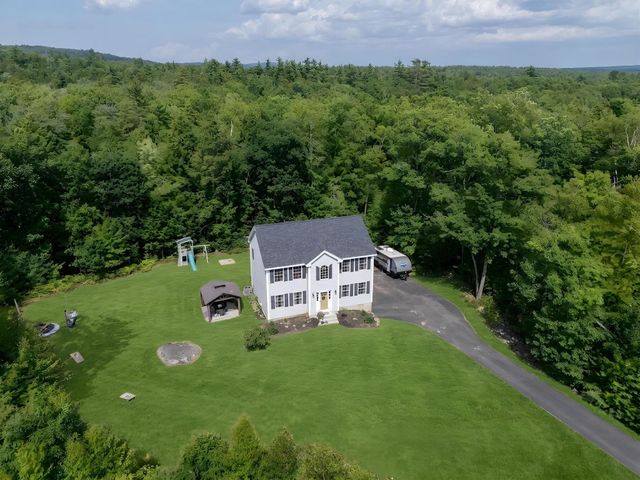 62 Cobblestone Drive, Epsom, NH 03234
